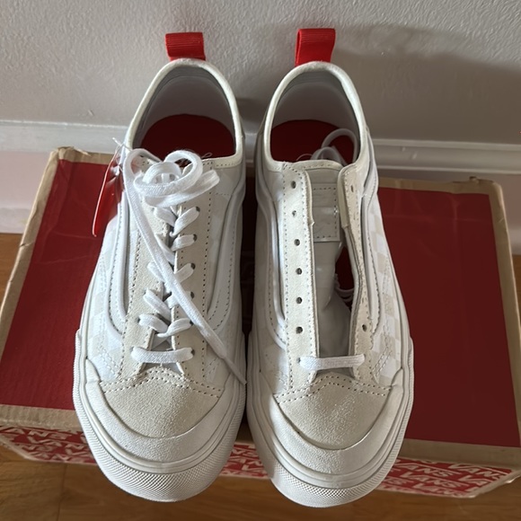 Vans Leila Hurst White Trainers - Picture 3 of 10
